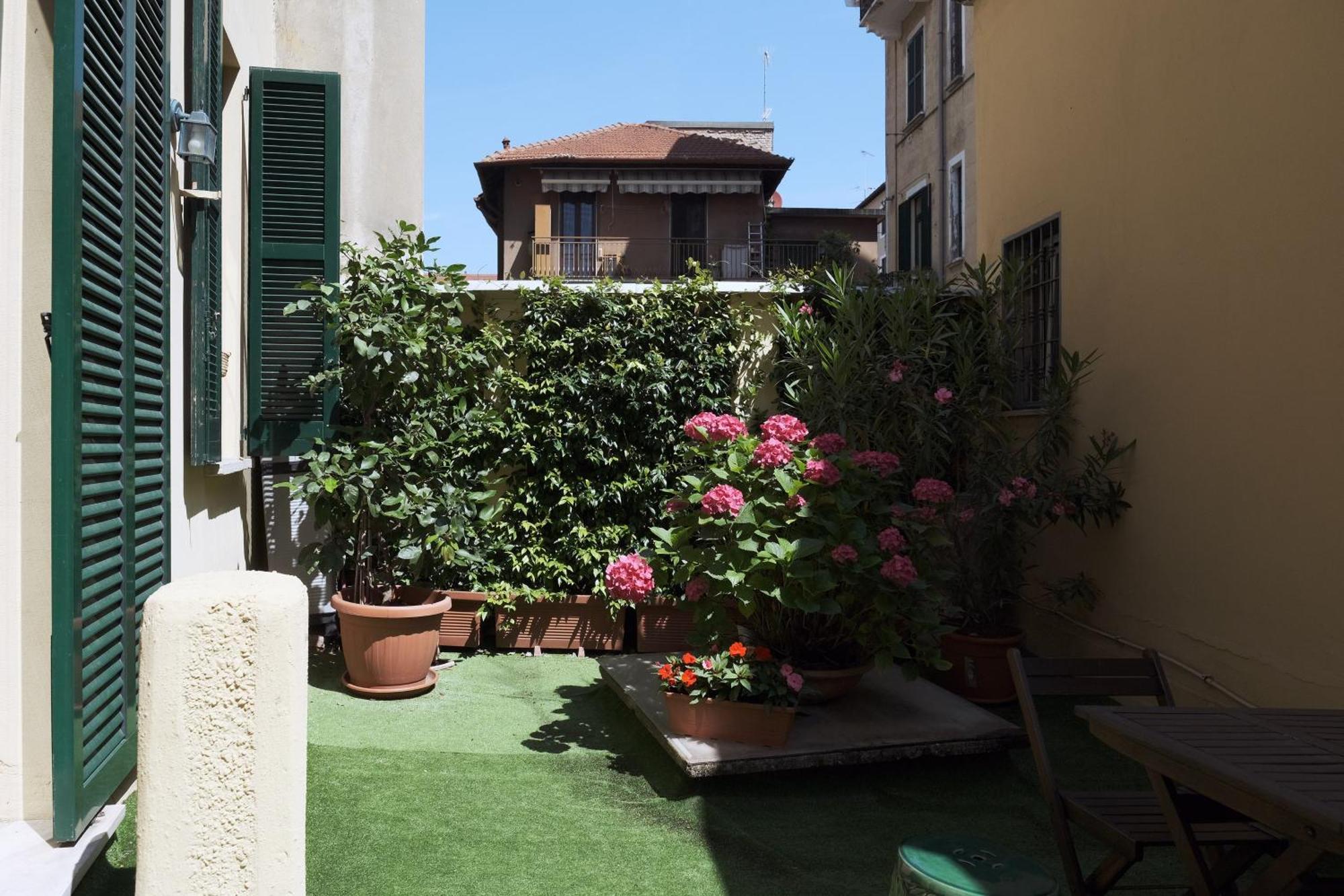 Comecasa Flowery Terraced Apartment Milano Exterior foto